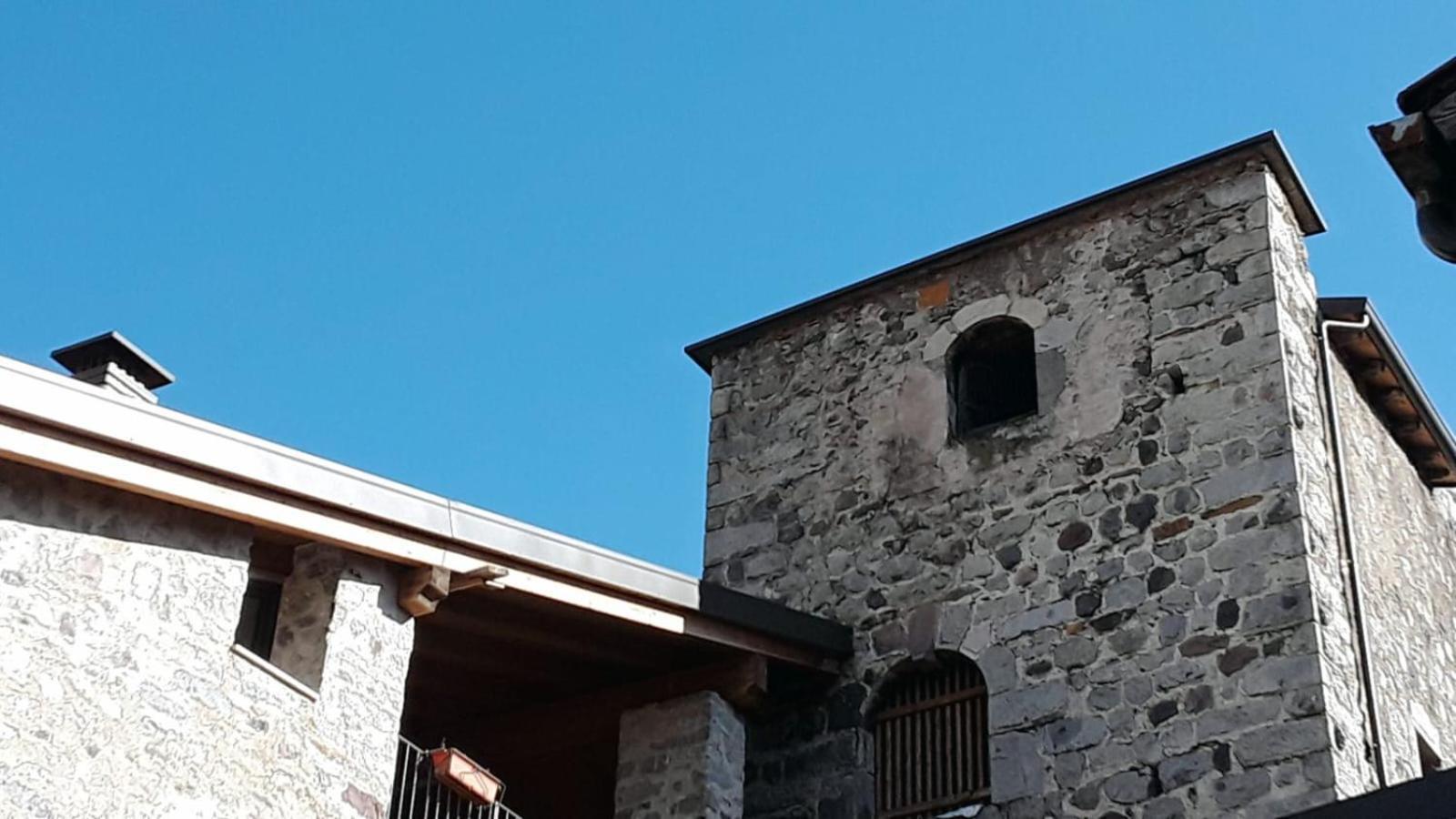 Bed and Breakfast La Torre A Colori Esine Экстерьер фото