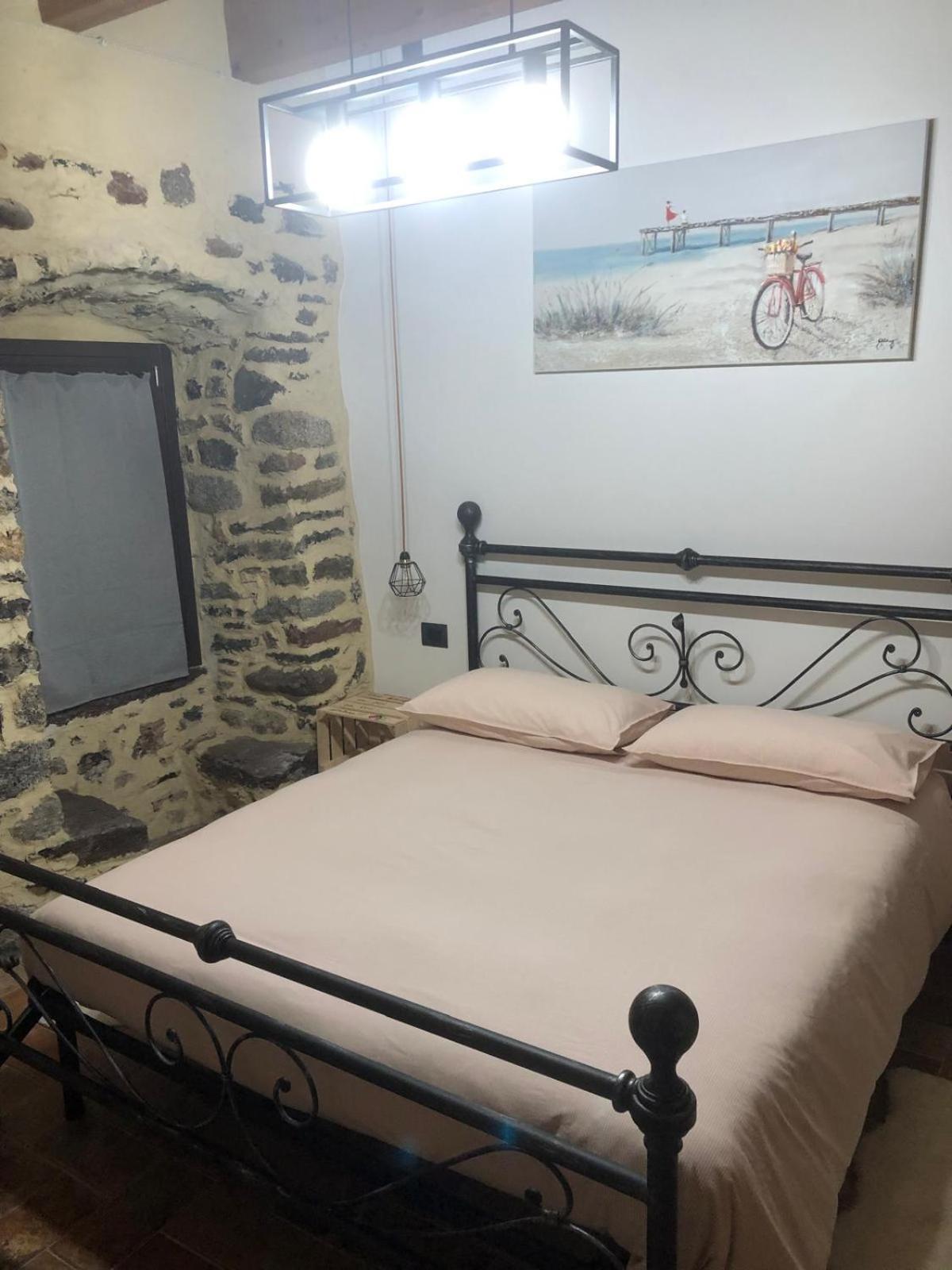 Bed and Breakfast La Torre A Colori Esine Экстерьер фото